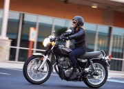 Motor Tampang Klasik Yamaha SR400 Dengan Usia Muda