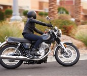 Motor Tampang Klasik Yamaha SR400 Dengan Usia Muda