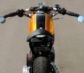 Modifikasi Motor Gaya Cafe Racer yang di Aplikasikan Pada Motor Yamaha XV750