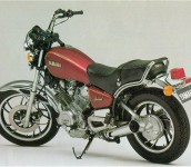 Modifikasi Motor Gaya Cafe Racer yang di Aplikasikan Pada Motor Yamaha XV750