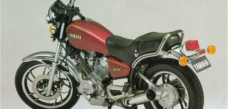 Modifikasi Motor Gaya Cafe Racer yang di Aplikasikan Pada Motor Yamaha XV750