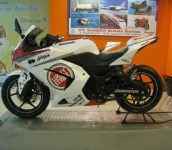 Modifikasi Motor Kawasaki Ninja 250cc dan Bermacam Gambarnya