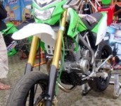 Modifikasi Motor Trail Kawasaki KLX 150 Motocross