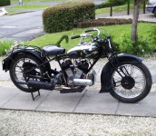 Pesona Klasik Motor BSA