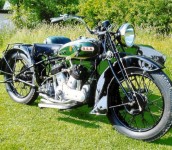 Pesona Klasik Motor BSA