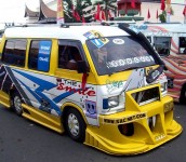 Modifikasi Mobil Angkot Padang