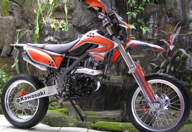 Modifikasi Motor Kawasaki D-Tracker