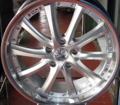 Modifikasi Velg Mobil 2015