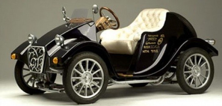 Mobil Listrik Miluira EV Bergaya Retro Klasik