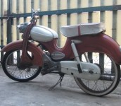 Koleksi Motor Antik Klasik