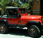 Desain Modifikasi Mobil Jeep
