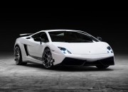 Gambar Wallpaper Mobil Sport Lamborghini Cahaya Bagus