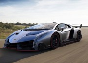 Gambar Wallpaper Mobil Sport Lamborghini Melaju di Aspal