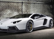 Gambar Wallpaper Mobil Sport Lamborghini Warna Putih Bersih