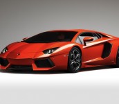 Wallpaper Mobil Sport Lamborghini Ceper Warna Merah