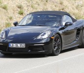 Mobil Porsche Boxster Tampak Depan
