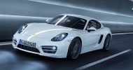 Porsche Cayman Putih di Jalan