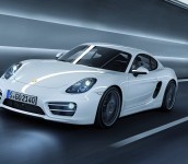 Porsche Cayman Putih di Jalan