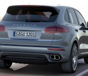 Porsche New Cayenne Tampak Belakang