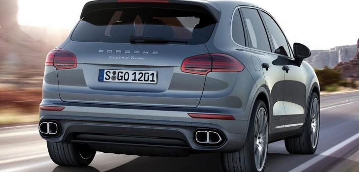 Porsche New Cayenne Tampak Belakang
